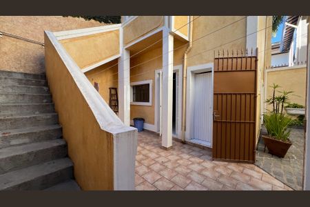 Casa à venda com 300m², 3 quartos e sem vaga Casa à venda com 300m², 3 quartos e sem vagaQuintal