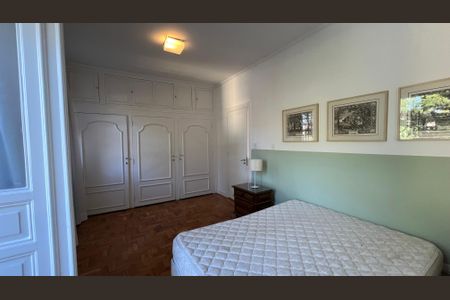 Casa à venda com 300m², 3 quartos e sem vaga Casa à venda com 300m², 3 quartos e sem vagaSuite 3