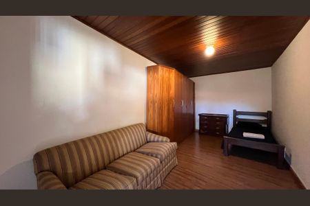 Casa à venda com 300m², 3 quartos e sem vaga Casa à venda com 300m², 3 quartos e sem vagaQuarto de serviço