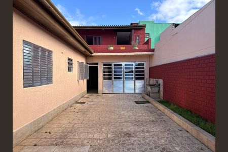 Casa à venda com 240m², 4 quartos e 3 vagas Casa à venda com 240m², 4 quartos e 3 vagasÁrea Externa