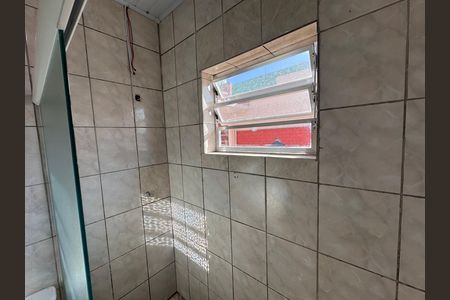 Casa à venda com 240m², 4 quartos e 3 vagas Casa à venda com 240m², 4 quartos e 3 vagasBanheiro 1