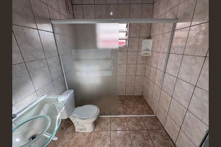 Casa à venda com 240m², 4 quartos e 3 vagas Casa à venda com 240m², 4 quartos e 3 vagasBanheiro 1