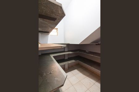 Casa para alugar com 452m², 5 quartos e 4 vagasDespensa