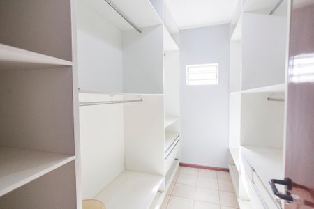 Casa para alugar com 452m², 5 quartos e 4 vagasCloset da Suíte 3