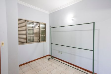 Casa para alugar com 452m², 5 quartos e 4 vagasCorredor