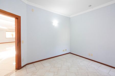 Casa para alugar com 452m², 5 quartos e 4 vagasQuarto 2