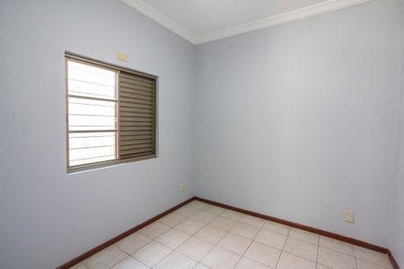 Casa para alugar com 452m², 5 quartos e 4 vagasQuarto 2