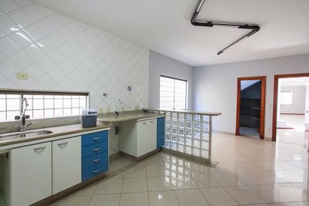 Casa para alugar com 452m², 5 quartos e 4 vagasCozinha