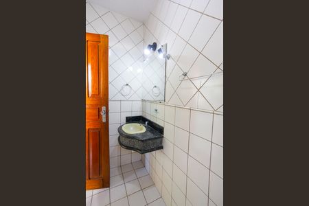 Casa para alugar com 452m², 5 quartos e 4 vagasBanheiro de Serviço