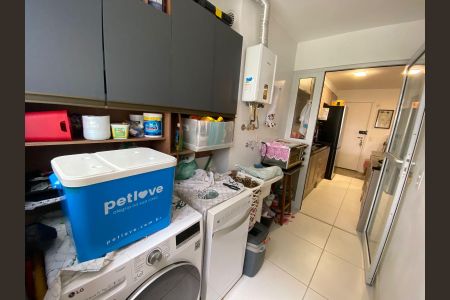 Apartamento à venda com 66m², 2 quartos e 2 vagasÁrea de Serviço