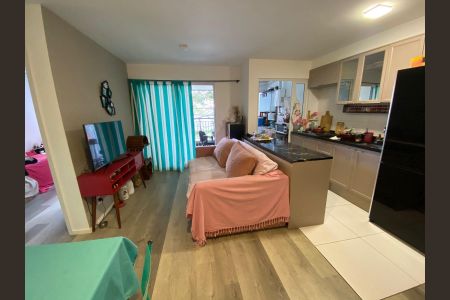 Apartamento à venda com 66m², 2 quartos e 2 vagasSala