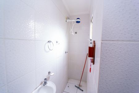 Casa de condomínio à venda com 72m², 2 quartos e 1 vaga Casa de condomínio à venda com 72m², 2 quartos e 1 vagaBanheiro do Quarto 2