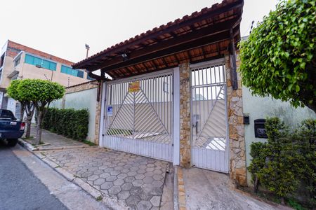 Casa de condomínio à venda com 72m², 2 quartos e 1 vaga Casa de condomínio à venda com 72m², 2 quartos e 1 vagaFachada