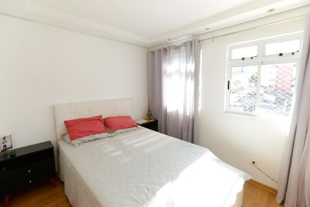 Apartamento à venda com 85m², 3 quartos e 2 vagas Apartamento à venda com 85m², 3 quartos e 2 vagasSuíte