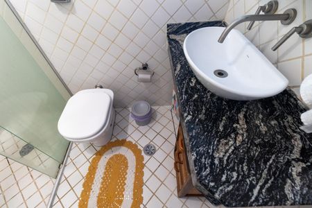 Apartamento à venda com 64m², 2 quartos e sem vagaBanheiro