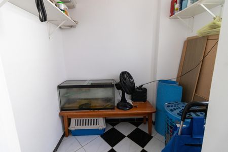 Apartamento à venda com 64m², 2 quartos e sem vagaQuarto de Serviço