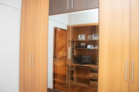 Apartamento para alugar com 144m², 4 quartos e 2 vagasQuarto 2