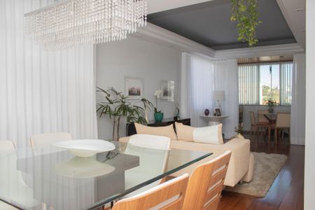 Apartamento para alugar com 144m², 4 quartos e 2 vagasSala