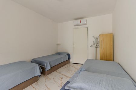 Casa à venda com 140m², 4 quartos e 2 vagas Casa à venda com 140m², 4 quartos e 2 vagasSuíte 2