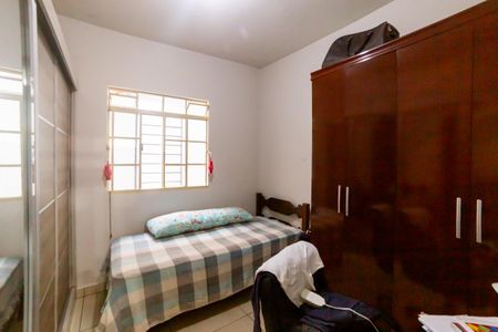 Casa à venda com 732m², 5 quartos e 6 vagasQuarto 2