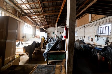 Casa à venda com 732m², 5 quartos e 6 vagasGalpão