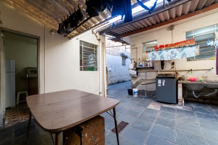 Casa à venda com 732m², 5 quartos e 6 vagasÁrea de Serviço