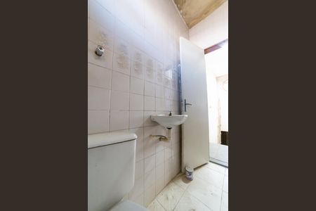 Casa à venda com 732m², 5 quartos e 6 vagasBanheiro Social 3