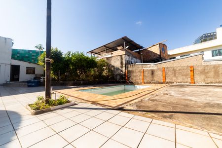 Casa à venda com 732m², 5 quartos e 6 vagasPiscina