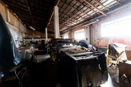 Casa à venda com 732m², 5 quartos e 6 vagasGalpão