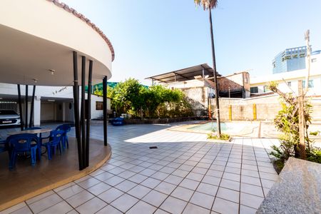 Casa à venda com 732m², 5 quartos e 6 vagasÁrea externa