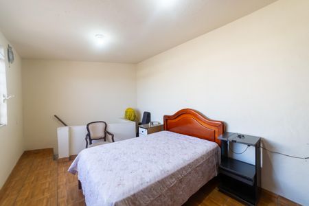 Casa à venda com 732m², 5 quartos e 6 vagasQuarto 5