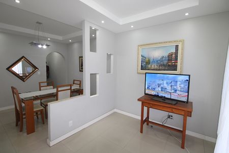 Apartamento para alugar com 73m², 2 quartos e 1 vagaSala