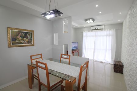 Apartamento para alugar com 73m², 2 quartos e 1 vagaSala de Jantar