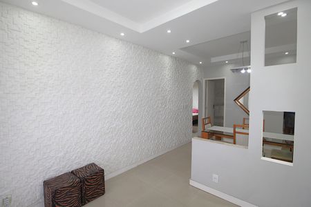 Apartamento para alugar com 73m², 2 quartos e 1 vagaSala