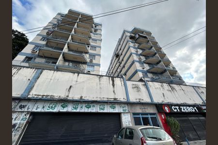 Apartamento para alugar com 73m², 2 quartos e 1 vagaFachada