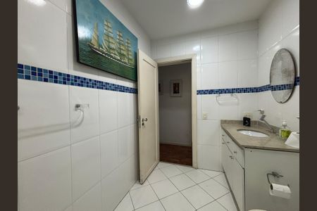 Apartamento à venda com 190m², 3 quartos e 1 vagaBanheiro 2