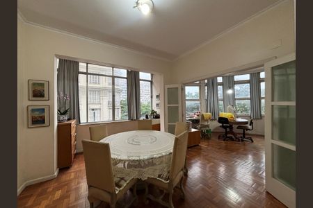 Apartamento à venda com 190m², 3 quartos e 1 vagaSala