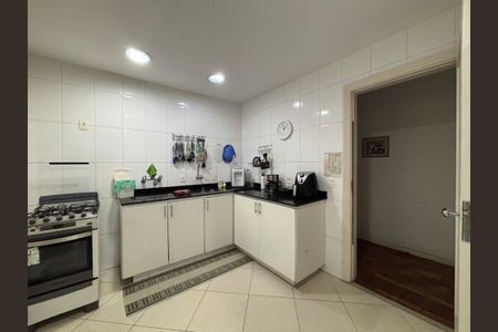 Apartamento à venda com 190m², 3 quartos e 1 vagaCozinha