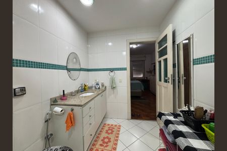Apartamento à venda com 190m², 3 quartos e 1 vagaBanheiro Suíte