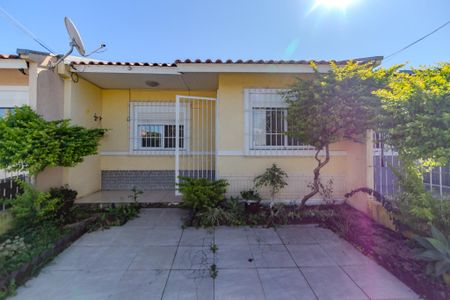 Casa à venda com 89m², 3 quartos e 1 vaga Casa à venda com 89m², 3 quartos e 1 vagaFachada