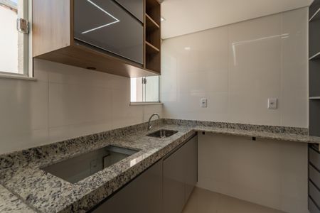 Apartamento para alugar com 59m², 2 quartos e 1 vaga Apartamento para alugar com 59m², 2 quartos e 1 vagaCozinha