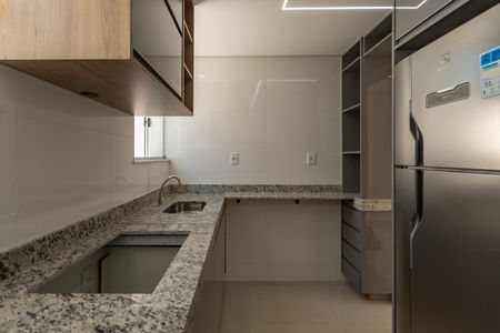 Apartamento para alugar com 59m², 2 quartos e 1 vaga Apartamento para alugar com 59m², 2 quartos e 1 vagaCozinha