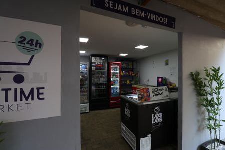 Apartamento à venda com 61m², 3 quartos e 1 vagaMini Mercado