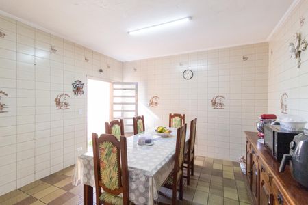 Casa à venda com 500m², 3 quartos e 2 vagas Casa à venda com 500m², 3 quartos e 2 vagasCozinha