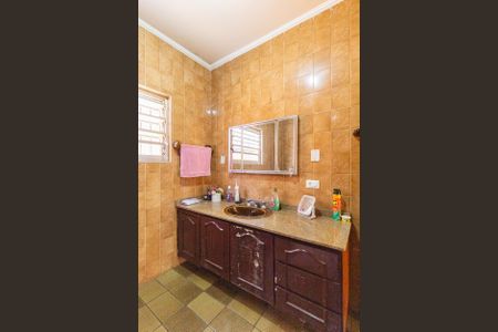 Casa à venda com 500m², 3 quartos e 2 vagas Casa à venda com 500m², 3 quartos e 2 vagasBanheiro 2