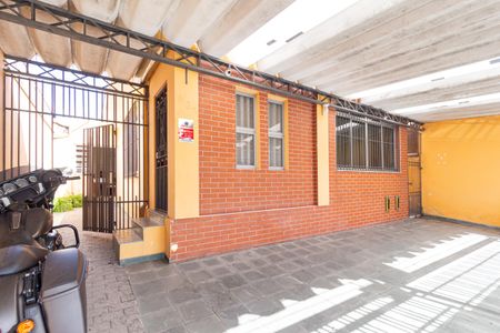 Casa à venda com 500m², 3 quartos e 2 vagas Casa à venda com 500m², 3 quartos e 2 vagasGaragem