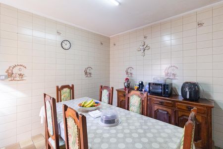 Casa à venda com 500m², 3 quartos e 2 vagas Casa à venda com 500m², 3 quartos e 2 vagasCozinha