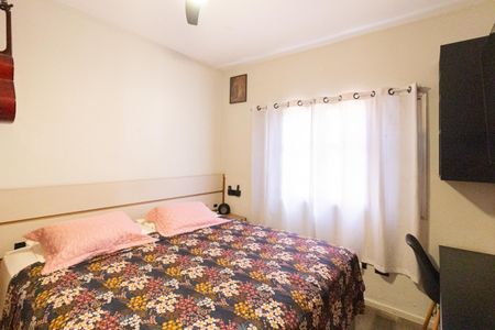 Casa à venda com 500m², 3 quartos e 2 vagas Casa à venda com 500m², 3 quartos e 2 vagasQuarto 2