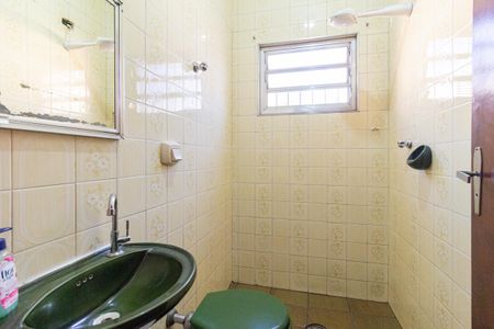 Casa à venda com 500m², 3 quartos e 2 vagas Casa à venda com 500m², 3 quartos e 2 vagasBanheiro 1