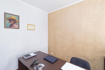 Casa à venda com 500m², 3 quartos e 2 vagas Casa à venda com 500m², 3 quartos e 2 vagasEscritório